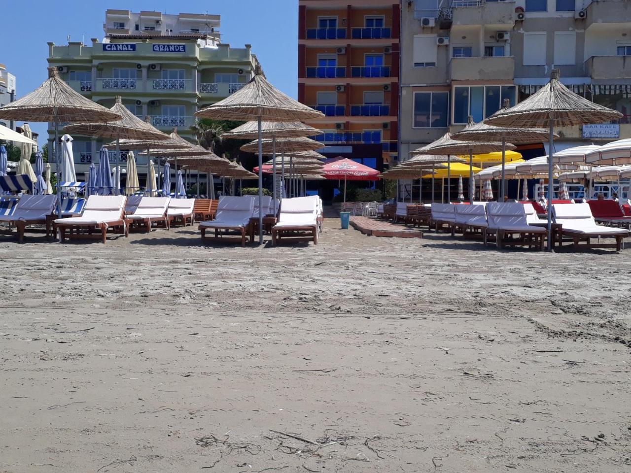 Hotel 3 Vellezerit Dıraç Dış mekan fotoğraf