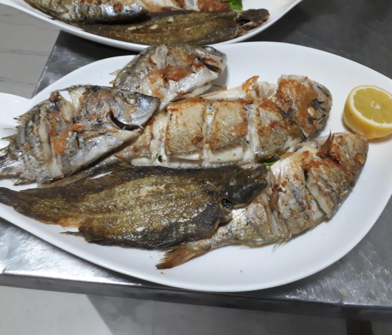 Hotel 3 Vellezerit Dıraç Dış mekan fotoğraf