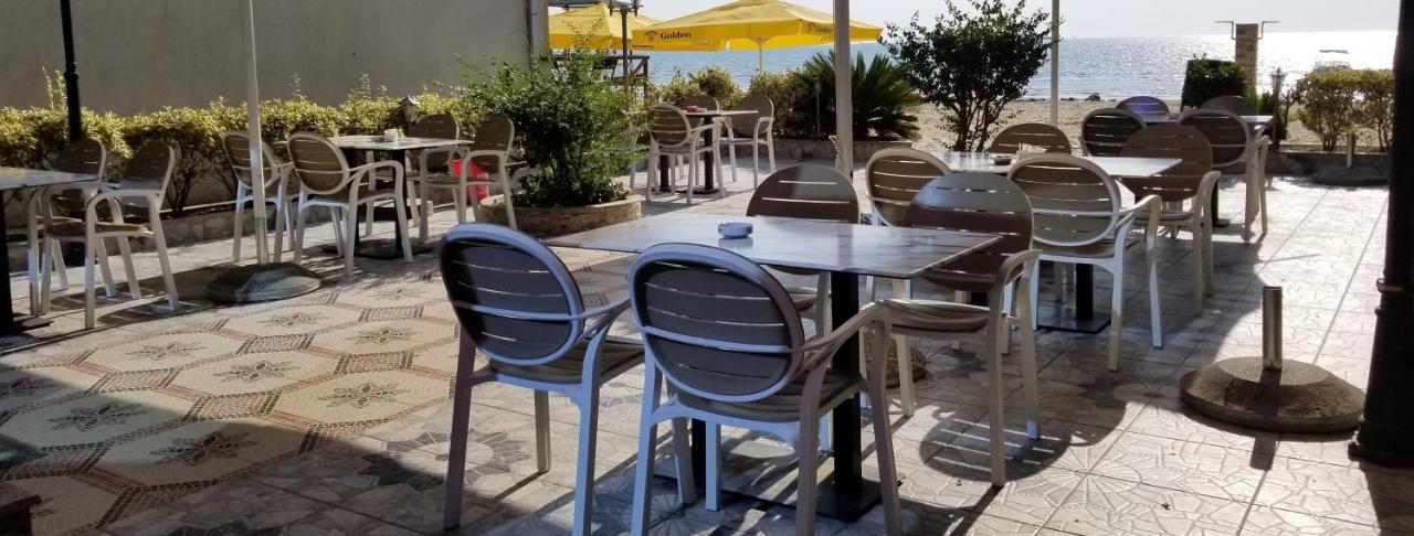 Hotel 3 Vellezerit Dıraç Dış mekan fotoğraf
