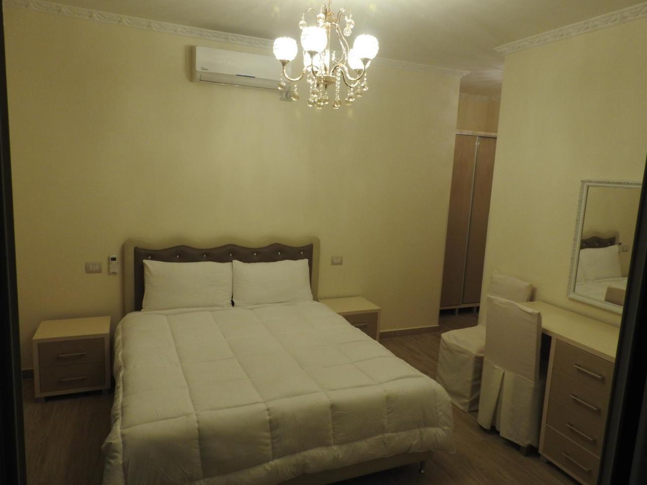 Hotel 3 Vellezerit Dıraç Dış mekan fotoğraf